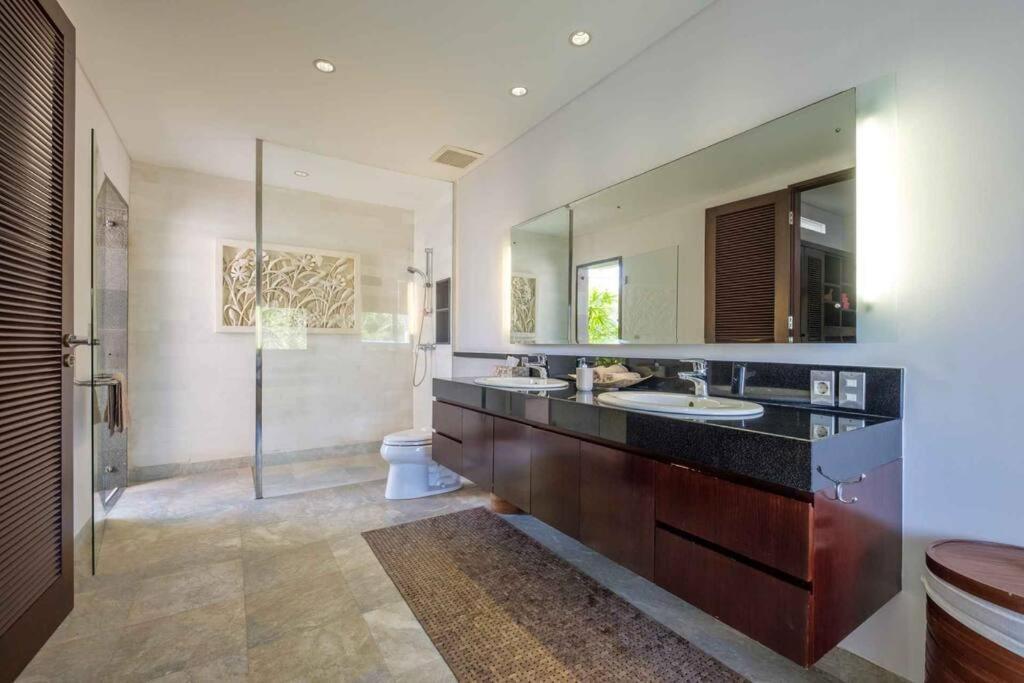 Kejora Beachfront Estate Sanur -Stunning Villa Eleven מראה חיצוני תמונה
