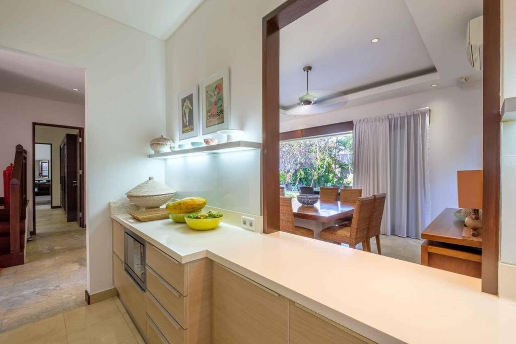 Kejora Beachfront Estate Sanur -Stunning Villa Eleven מראה חיצוני תמונה