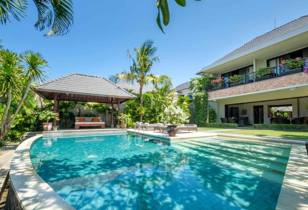 Kejora Beachfront Estate Sanur -Stunning Villa Eleven מראה חיצוני תמונה